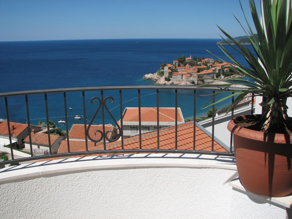 Apartments Leut Ilha Sveti Stefan Quarto foto