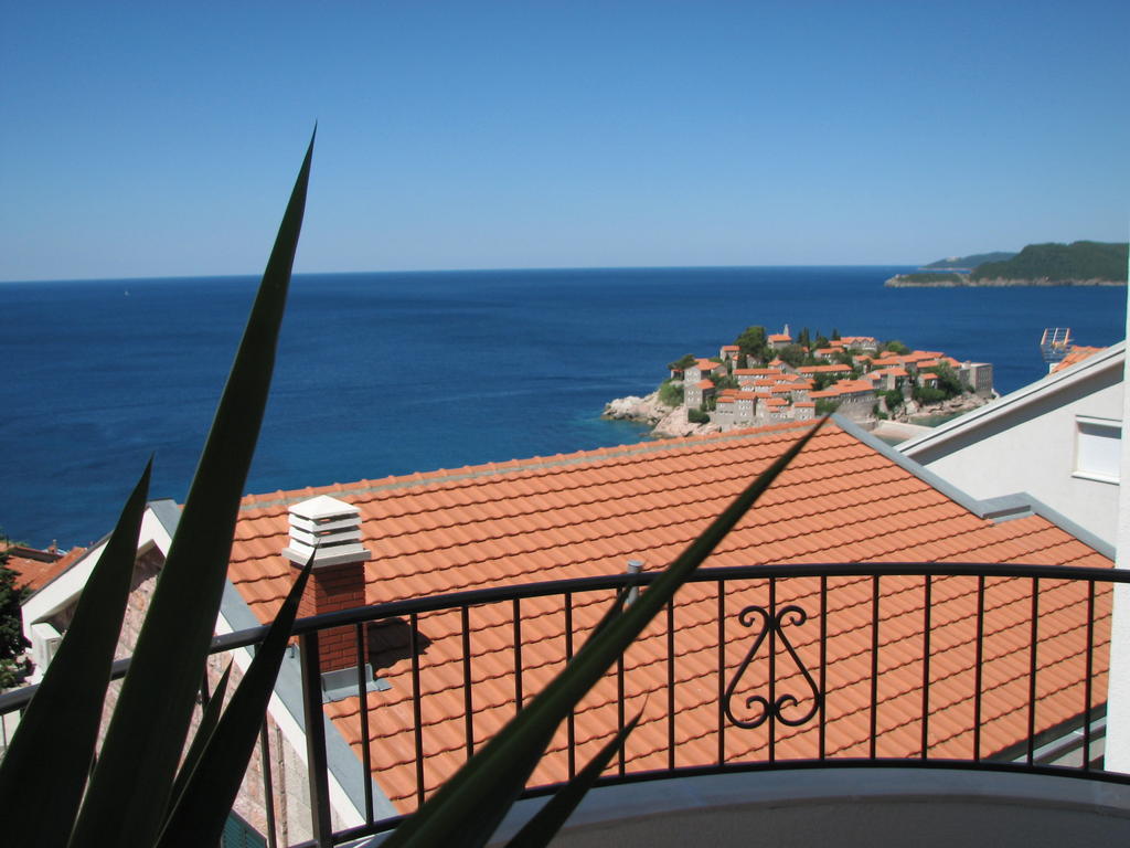 Apartments Leut Ilha Sveti Stefan Quarto foto